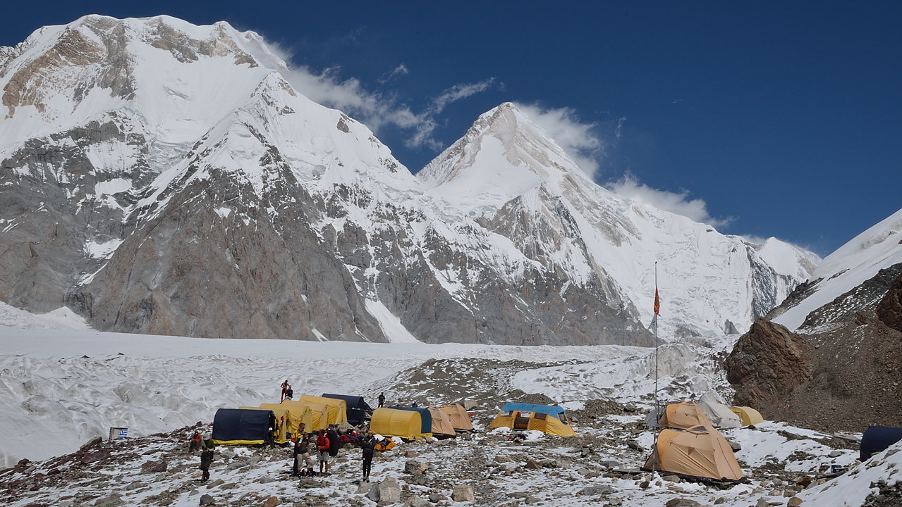 20130809-093-BaseCamp.jpg - A last viw on Khan Tengri