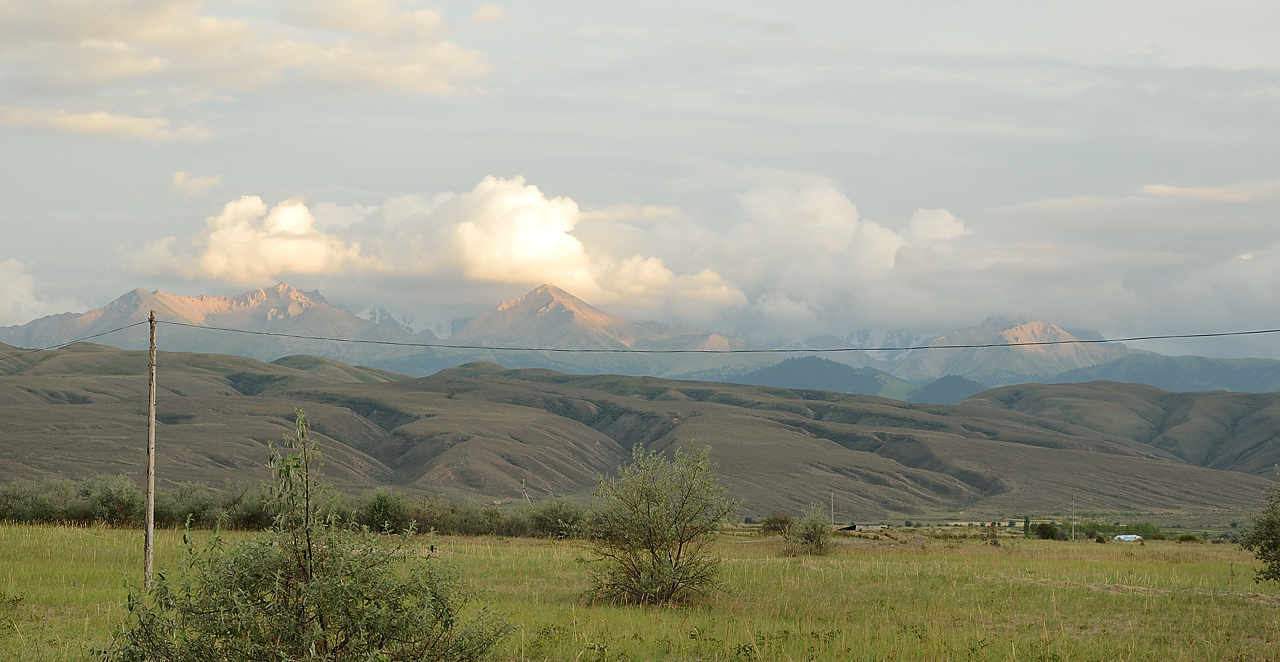 20130813-069IssykKul.jpg - The mountains south of the lake