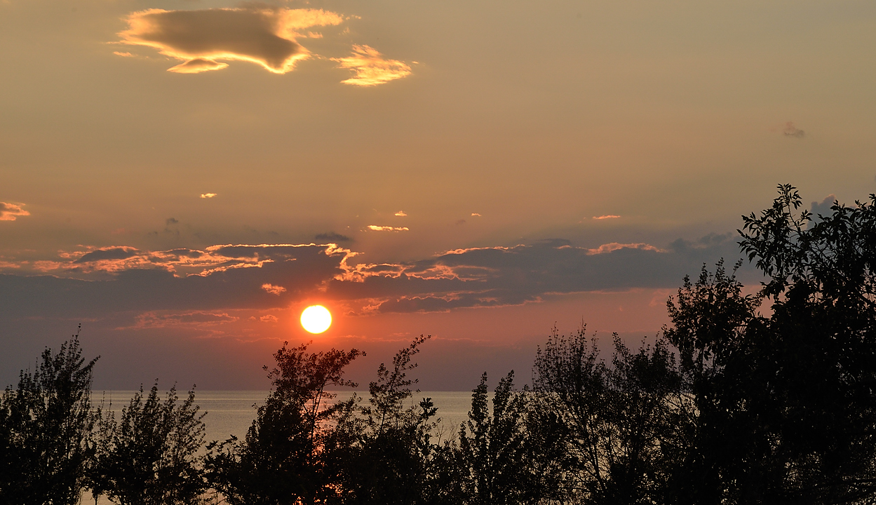 20130814-110IssykKul.jpg - Sunset on the road ... still a few kilometers to go for the next village, Ak Arsha (Kaji Sai)