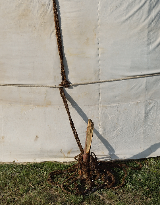 20130819-124-Song-Kul.jpg - Details of our yurt: traditional ropes made from hemp