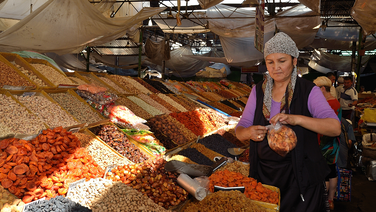20130821-006-Bichkek.jpg - The Osh Market